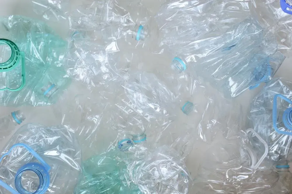 PFAS dans bouteille