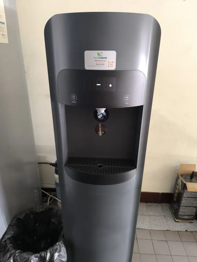L’eau filtrée au bureau, collectivités et restauration : Écologique, Économique & 100% Conforme